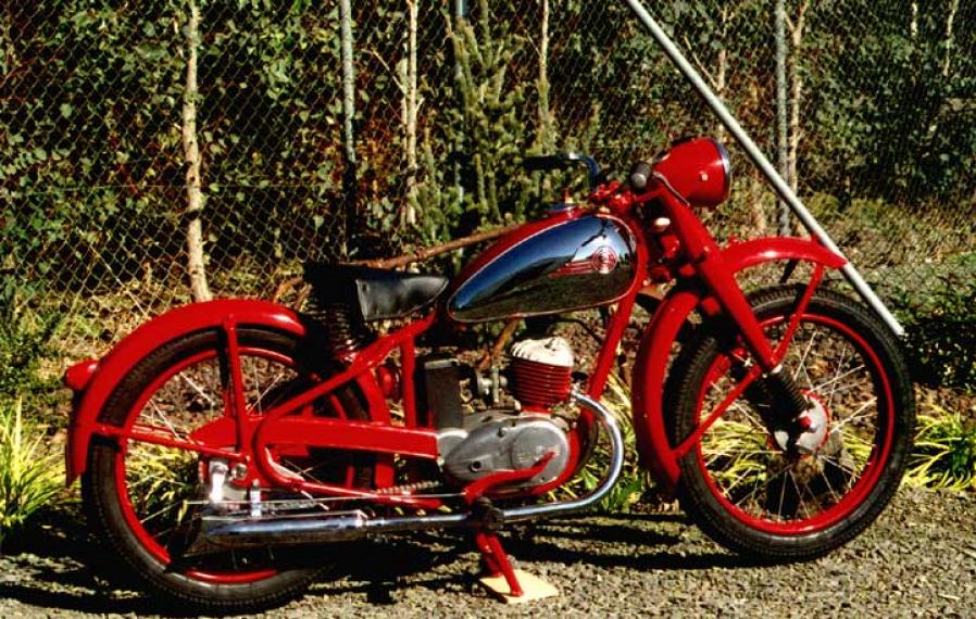 1949 CZ 125T Classic Motorcycle Pictures