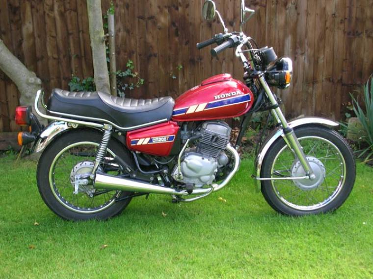 1983 Honda CM200T Classic Motorcycle Pictures